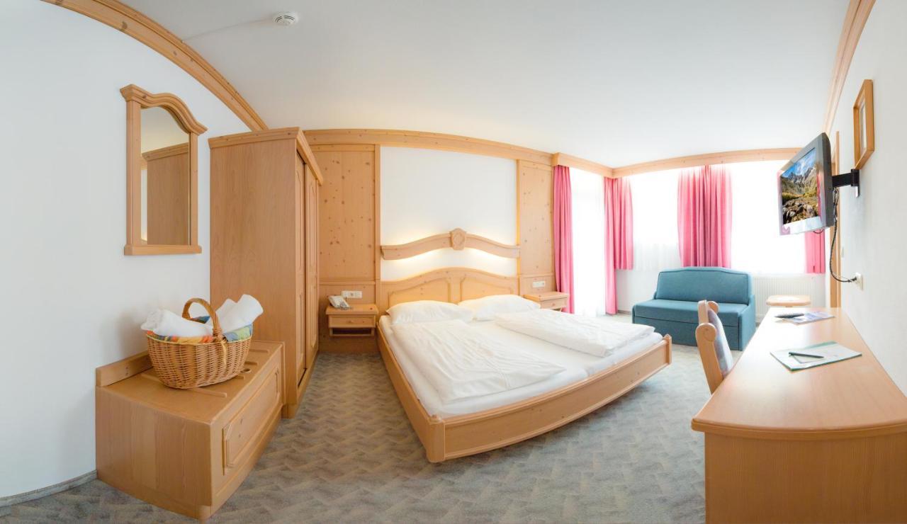 Hotel Zum Gruenen Tor Tux Eksteriør billede
